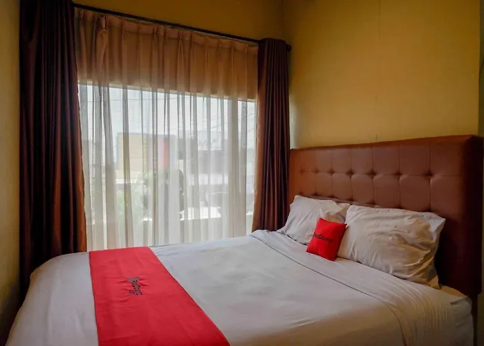 RedDoorz near Rumah Sakit Ortopedi Dr Soeharso Surakarta 