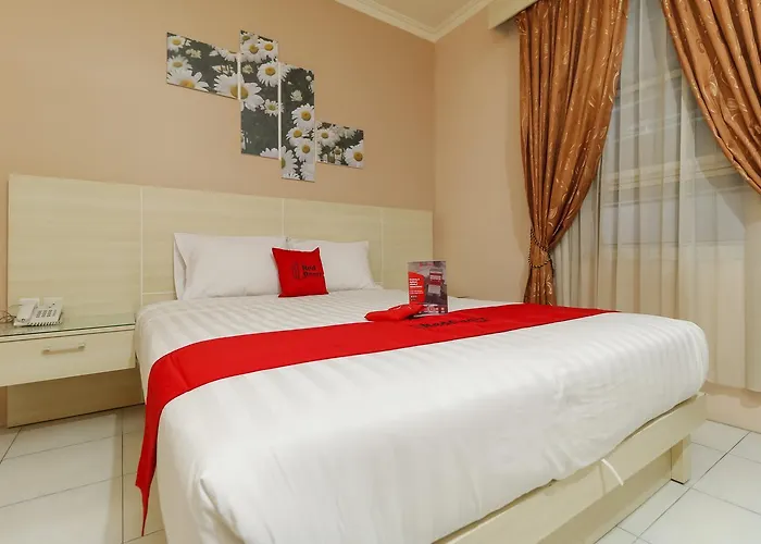 Reddoorz Near Solo Square Hotel